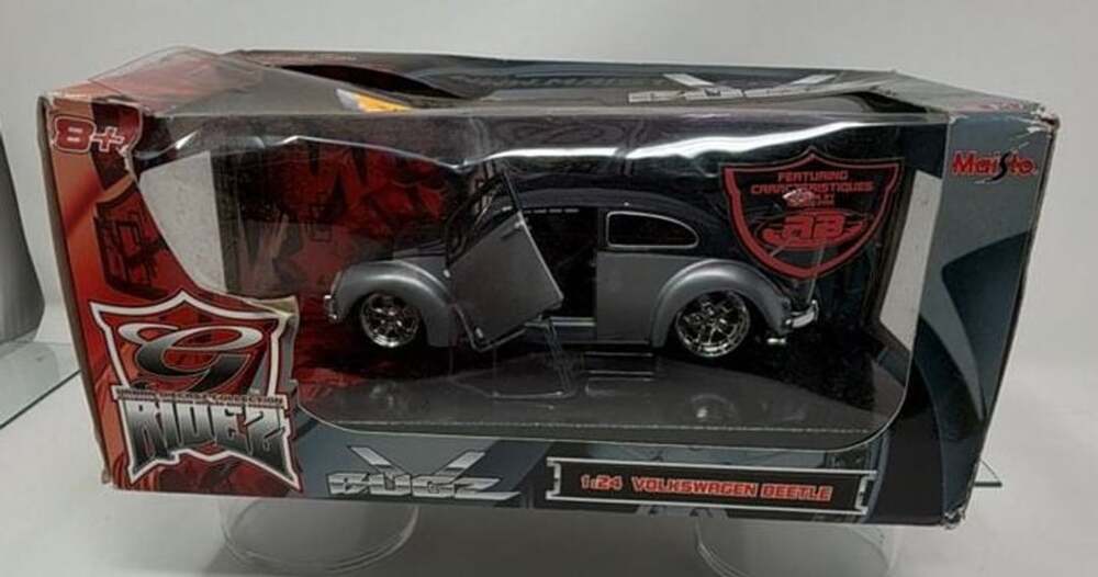 Maisto 1:24 Volkswagen Beetle G Ridez V Bugz Diecast Car